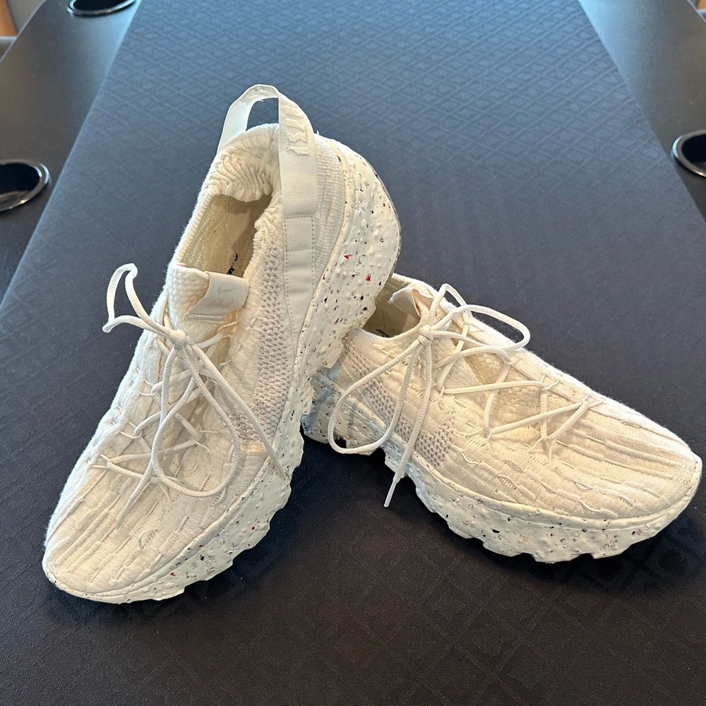 Nike Space Hippie version 04 shoes - White - Women’s 11.5 - Men’s 10